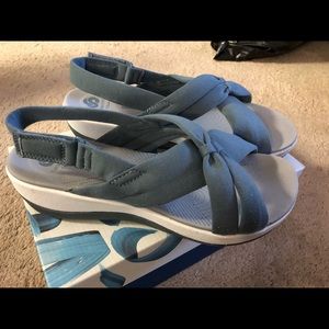 Sandal, cloudsteppers by Clark’s